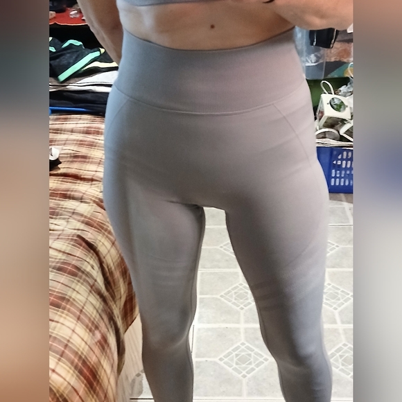 🎈PINK Active🎈BUY 1 GET 1 FREE🎈Seamless Logo Leggings Sz S - Picture 5 of 15